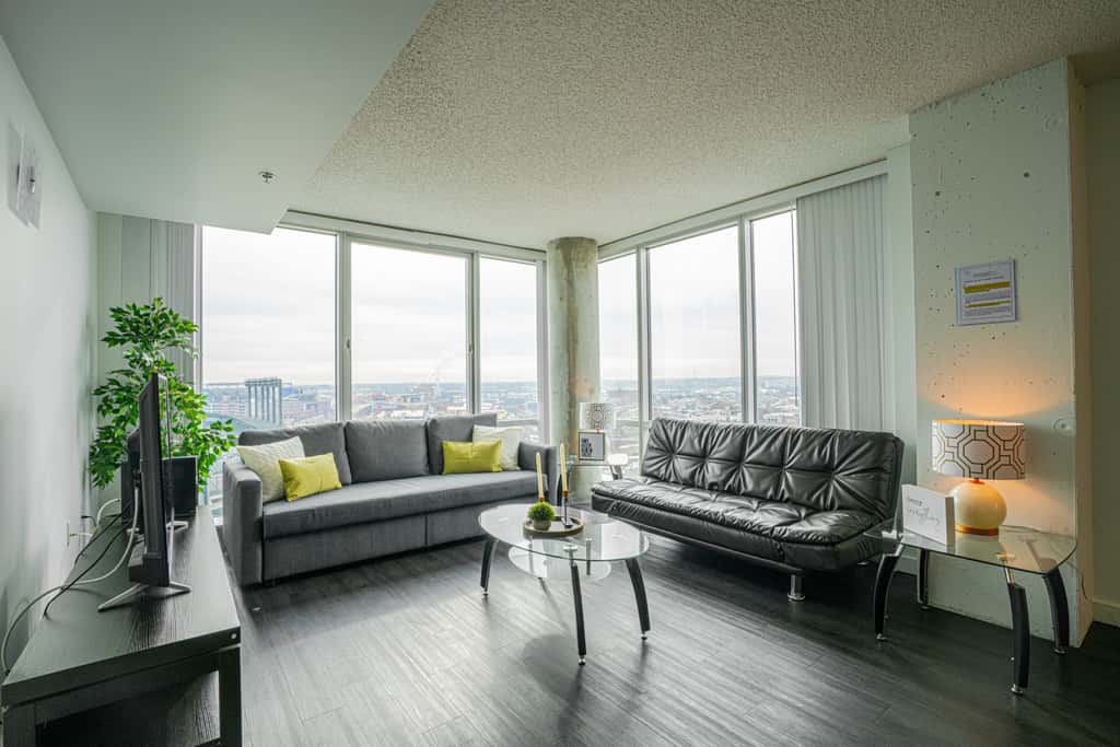 2 Bedroom Fully Furnished Apartment in Baltimore Downtown