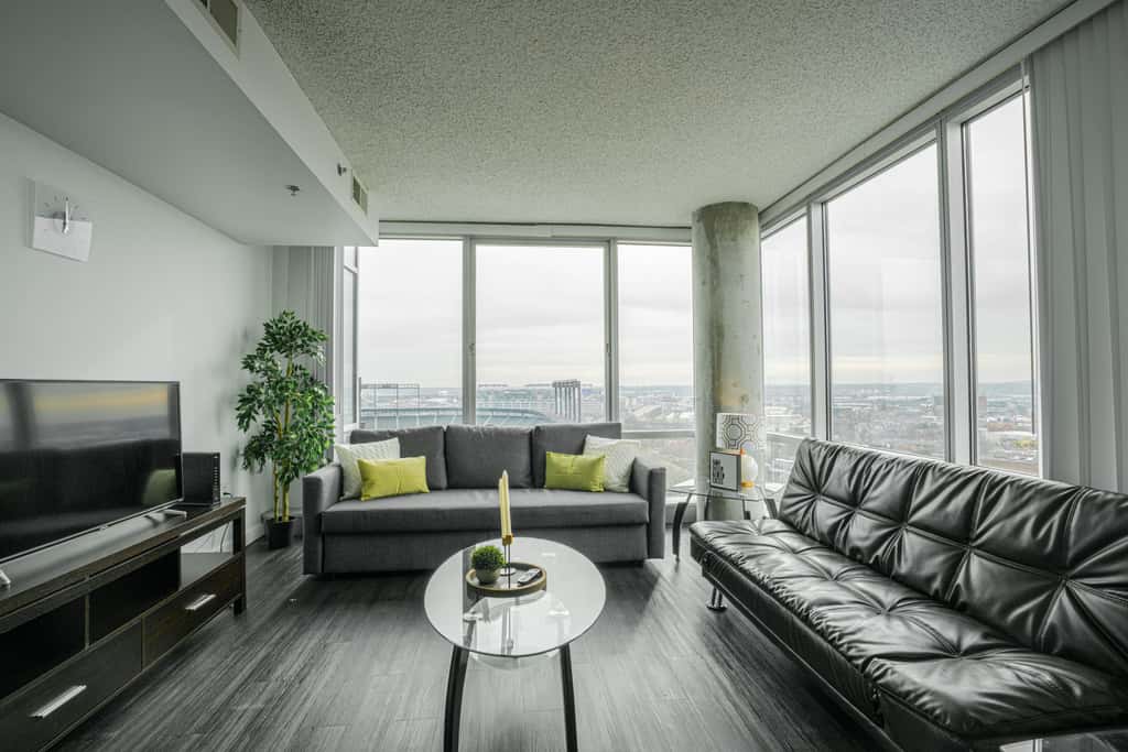2 Bedroom Fully Furnished Apartment in Baltimore Downtown