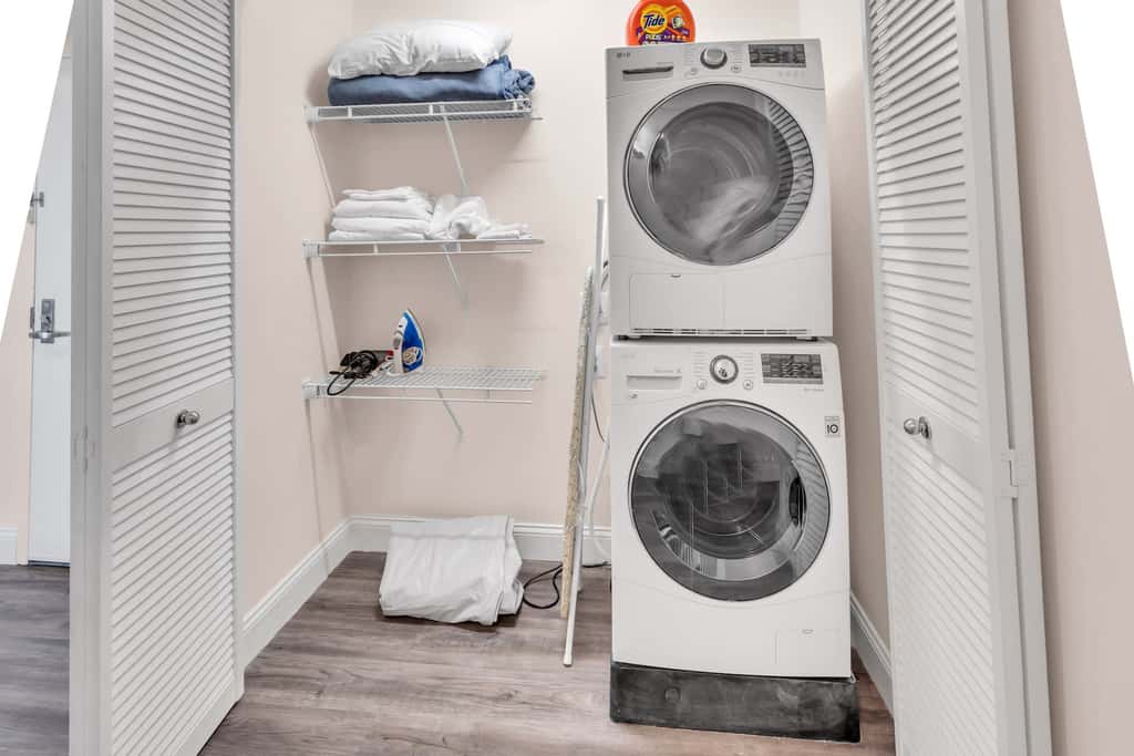 Furnished Apartment in Crystal City near Pentagon