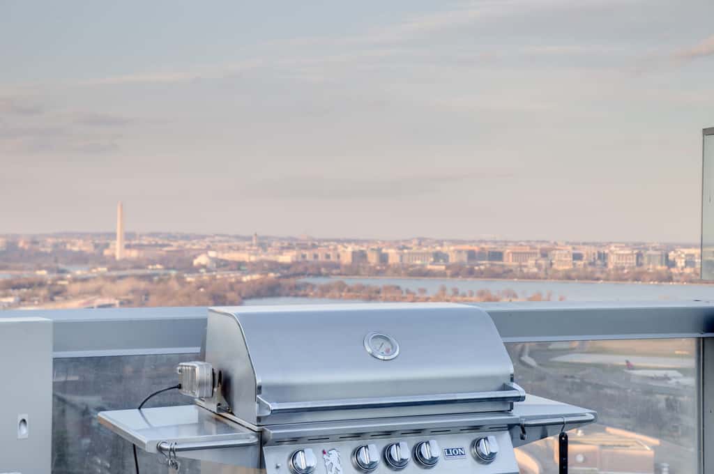 Furnished Apartment in Crystal City near Pentagon