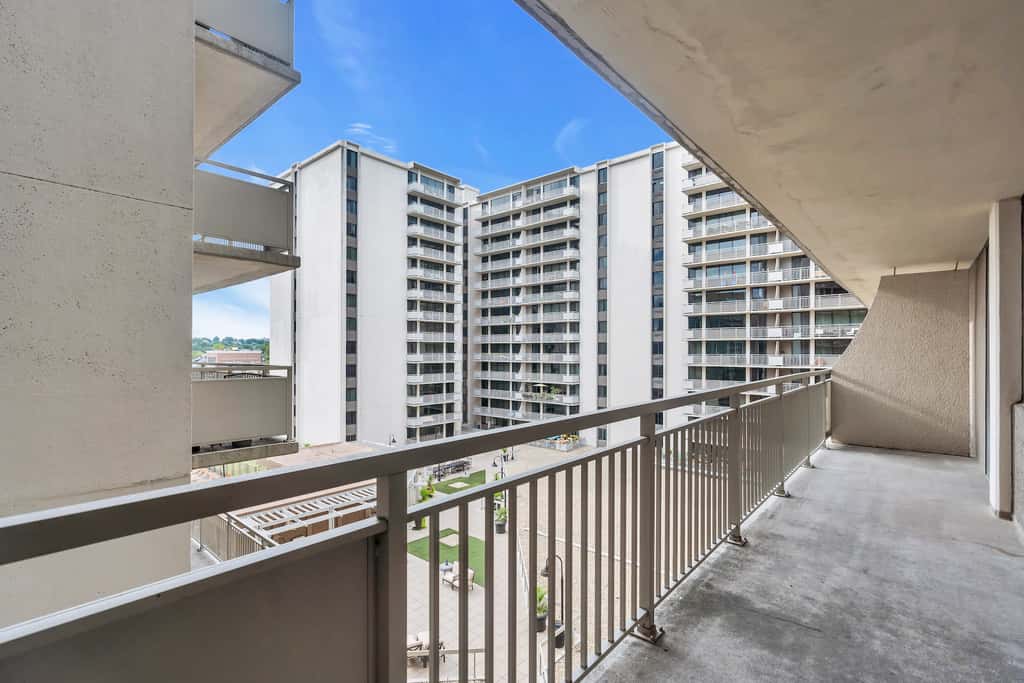 Furnished Apartment in Crystal City near Pentagon