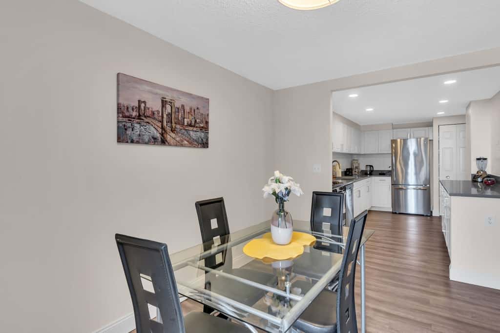 Furnished Apartment in Crystal City near Pentagon