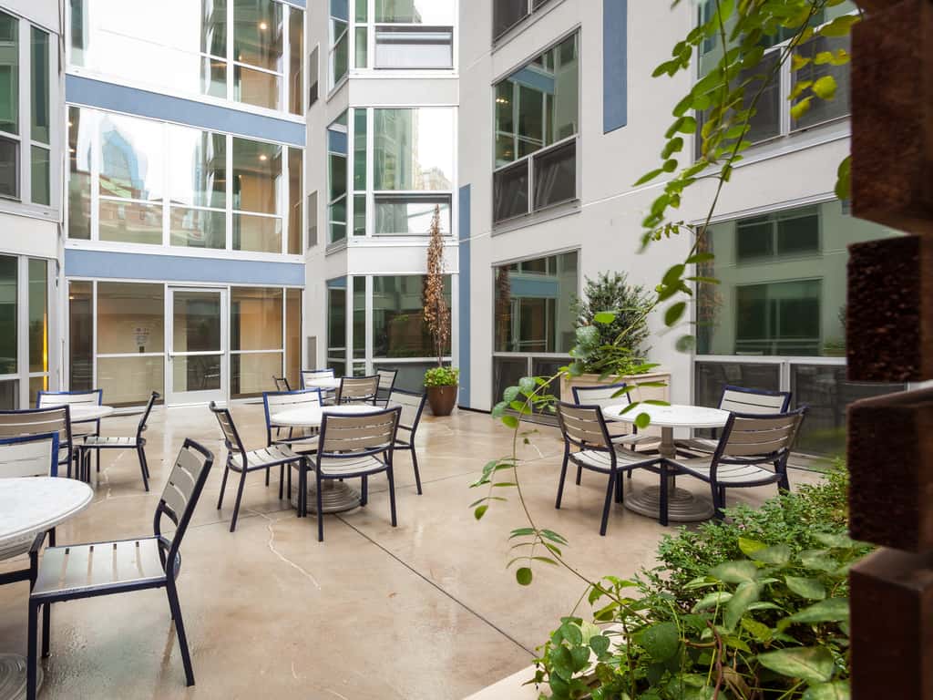 2Bedroom 1Bath Apartment in the Heart of Philadelphia