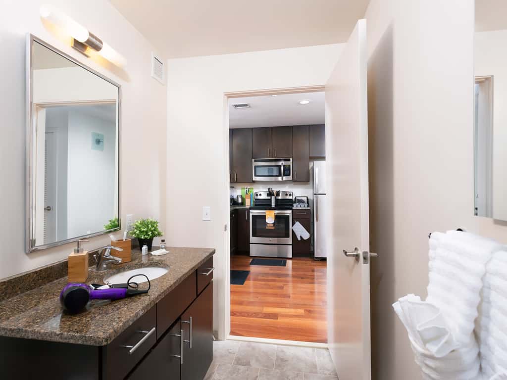 2Bedroom 1Bath Apartment in the Heart of Philadelphia