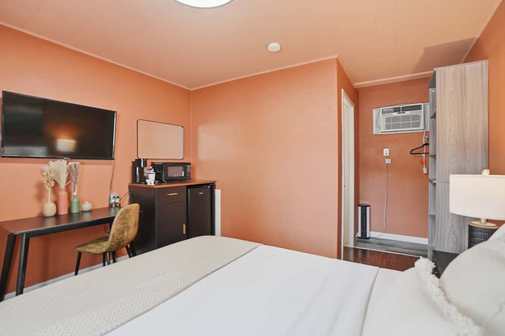 Arrowhead Motel Designer Single at Sundance