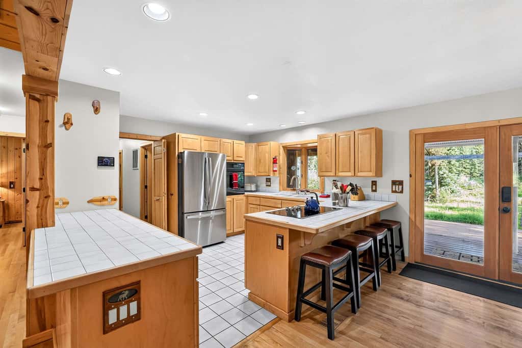 Off the Hook | Riverside McCall Cabin, Sleeps 12