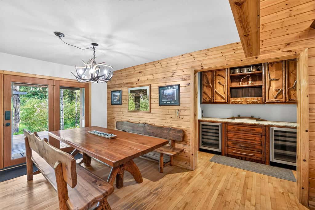Off the Hook | Riverside McCall Cabin, Sleeps 12