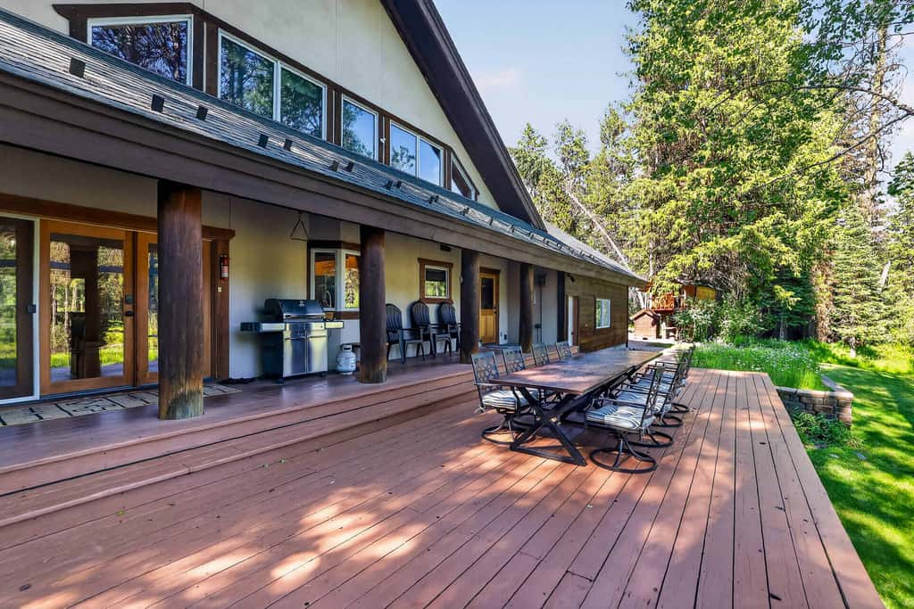Off the Hook | Riverside McCall Cabin, Sleeps 12