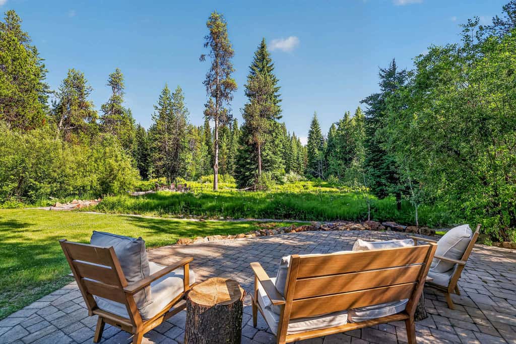 Off the Hook | Riverside McCall Cabin, Sleeps 12