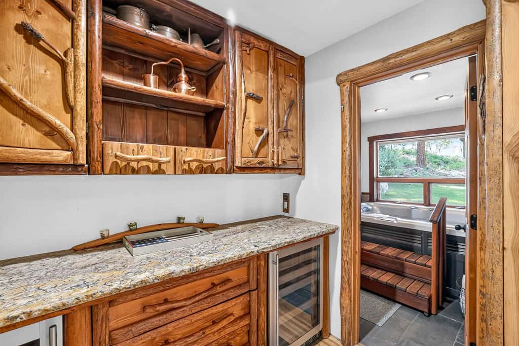 Off the Hook | Riverside McCall Cabin, Sleeps 12