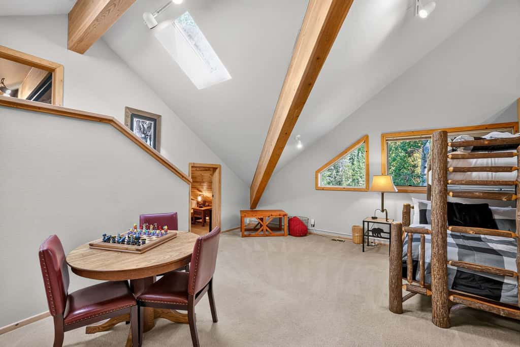 Off the Hook | Riverside McCall Cabin, Sleeps 12