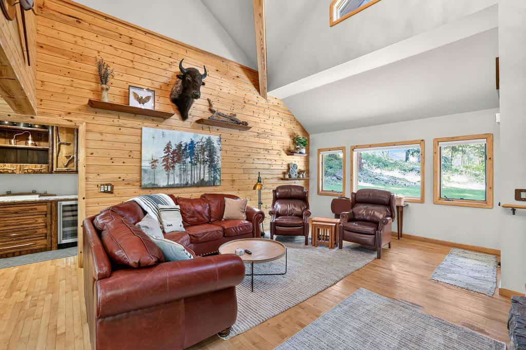 Off the Hook | Riverside McCall Cabin, Sleeps 12