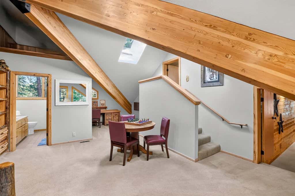 Off the Hook | Riverside McCall Cabin, Sleeps 12