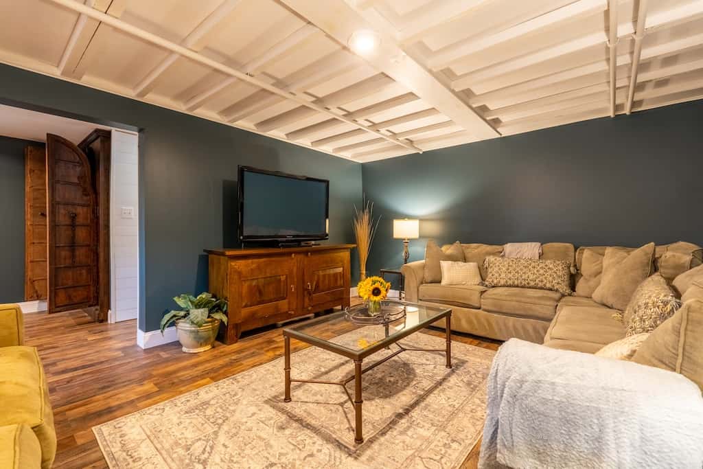 Hidden Wine Cellar  Eastport Retreat