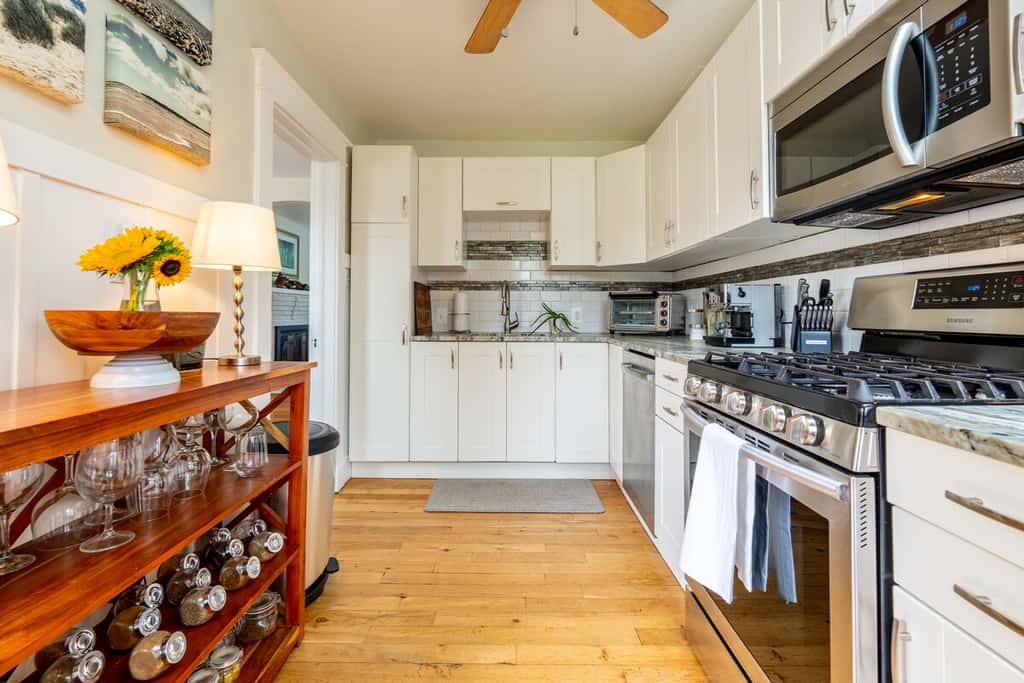 Hidden Wine Cellar  Eastport Retreat