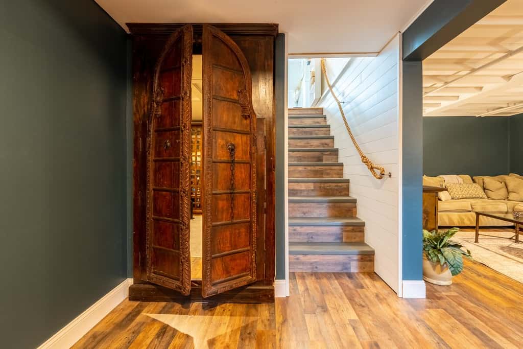 Hidden Wine Cellar  Eastport Retreat