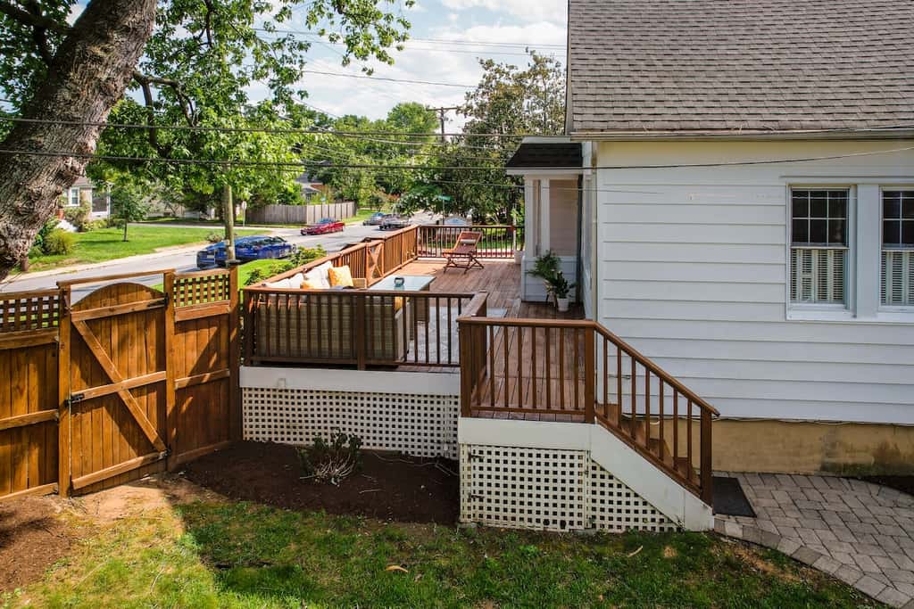 Pet-Friendly Eastport  Yard & Fire Pit
