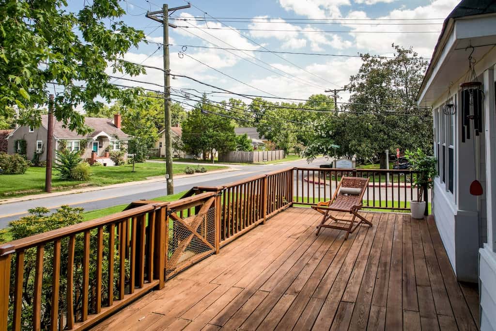 Pet-Friendly Eastport  Yard & Fire Pit