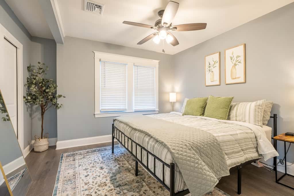 Pet-Friendly Eastport  Yard & Fire Pit