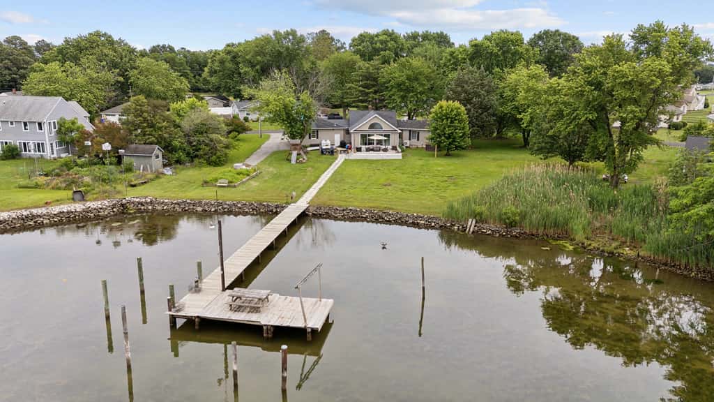 Waterfront  Hot Tub, Fire Pit & Views