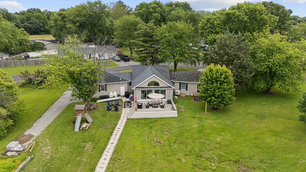 Waterfront  Hot Tub, Fire Pit & Views