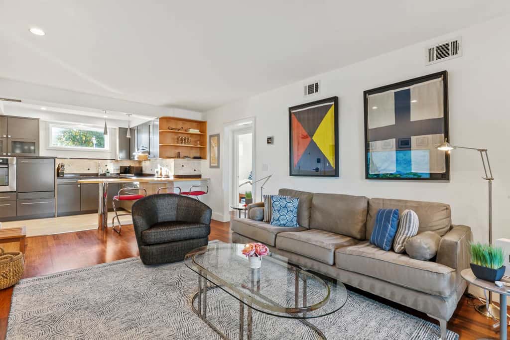 Spa Creek Waterfront  Pool & Parking