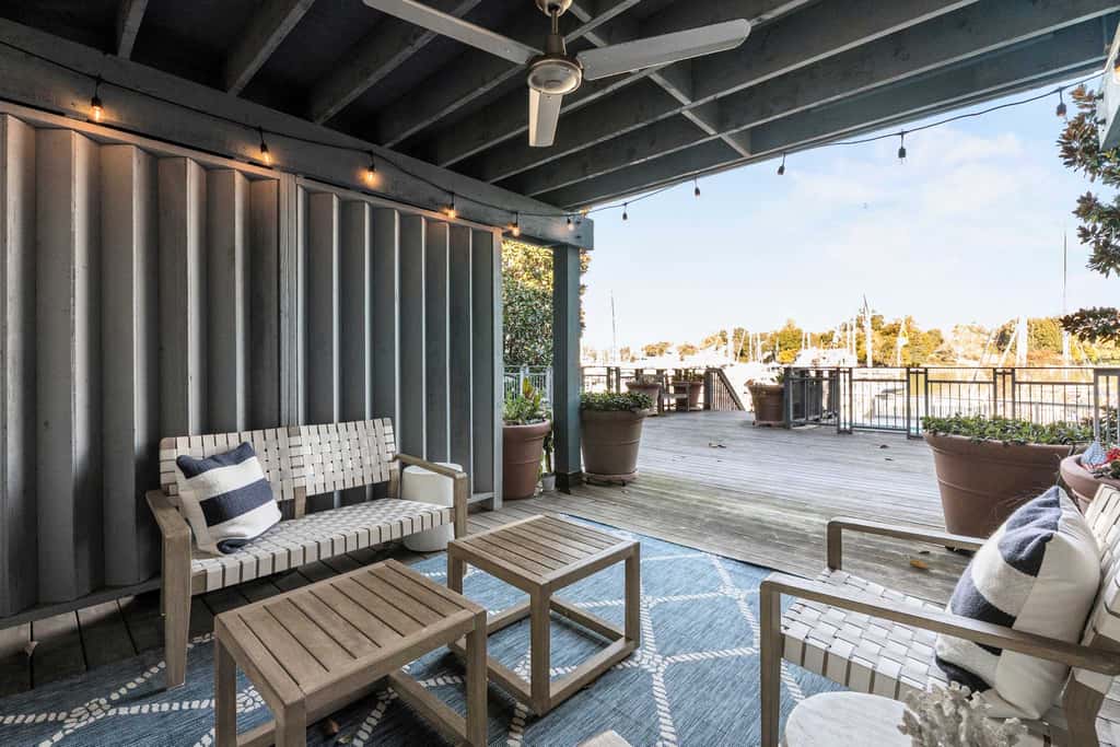 Spa Creek Waterfront  Pool & Parking