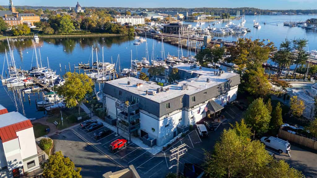 Spa Creek Waterfront  Pool & Parking