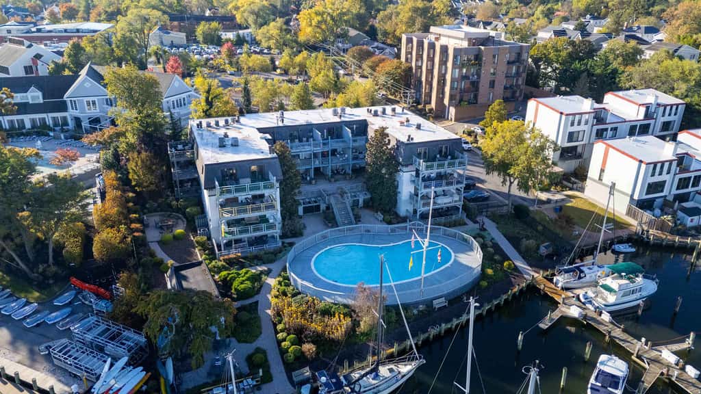 Spa Creek Waterfront  Pool & Parking