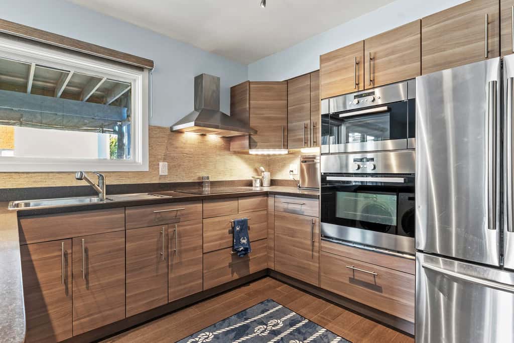 Spa Creek Condo  Pool, Deck & Parking