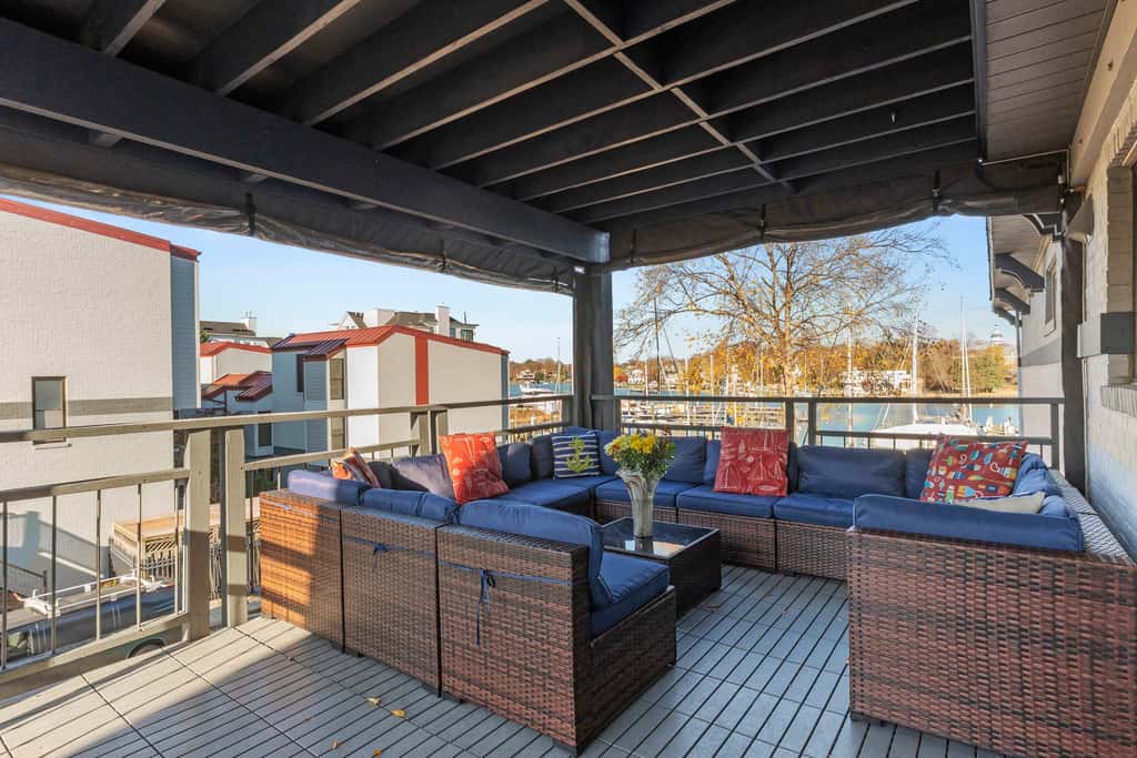 Spa Creek Condo  Pool, Deck & Parking