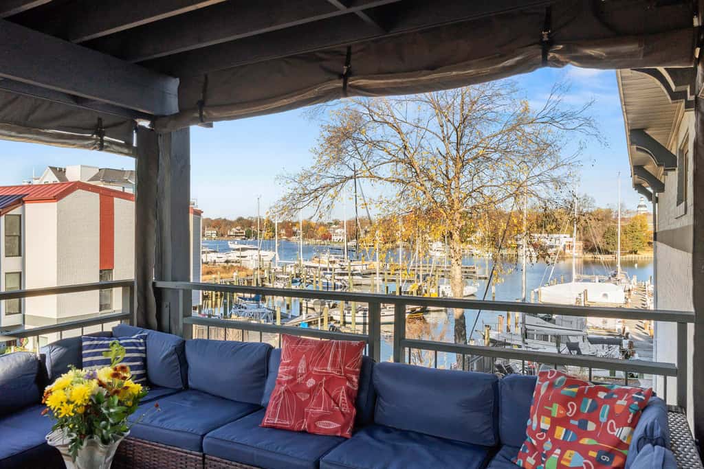 Spa Creek Condo  Pool, Deck & Parking