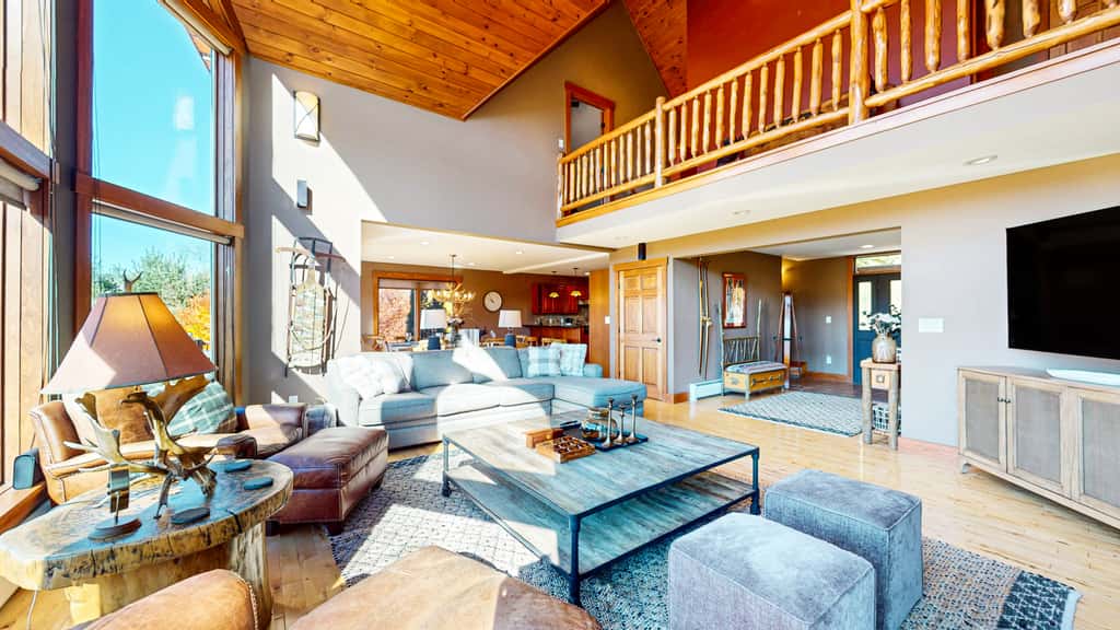 Summit View Lodge