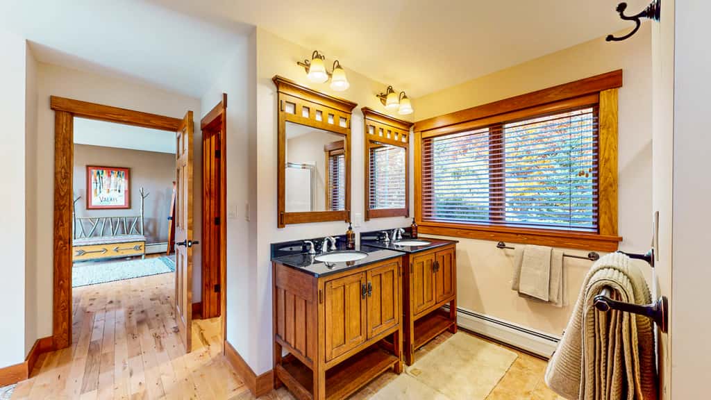 Summit View Lodge