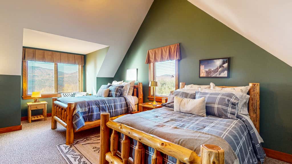 Summit View Lodge
