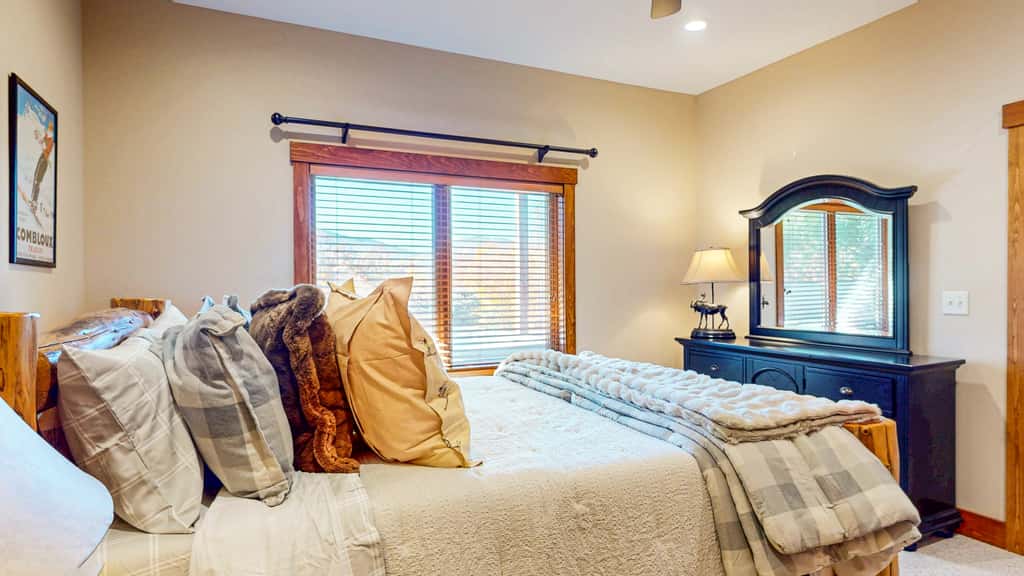 Summit View Lodge