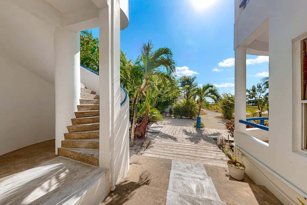 Private Island Penthouse at Brahma Blue, San Pedro
