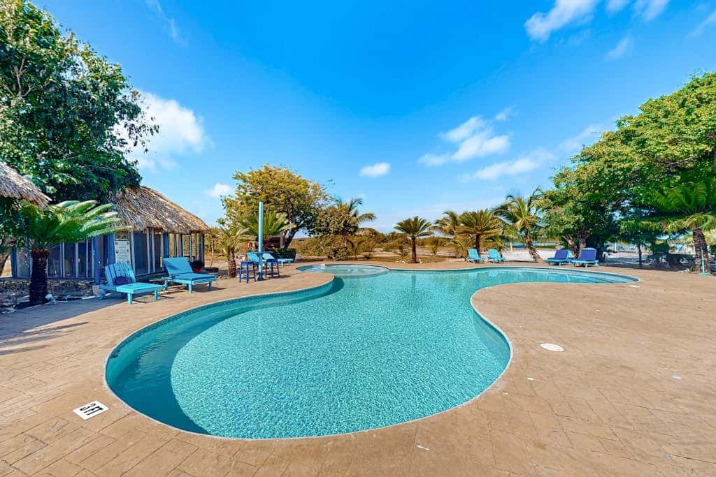 Private Island Penthouse at Brahma Blue, San Pedro