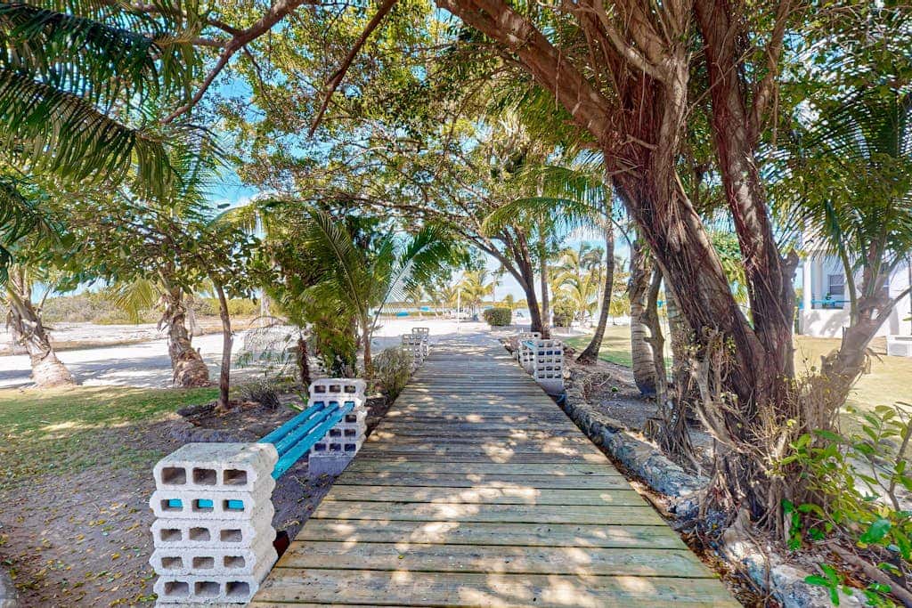 Private Island Penthouse at Brahma Blue, San Pedro