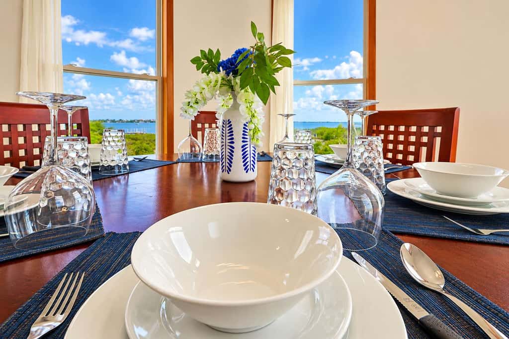 Private Island Penthouse at Brahma Blue, San Pedro