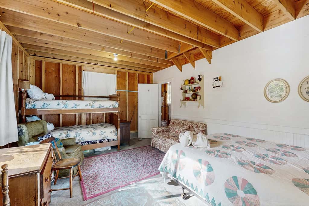 Lakefront retreat with 3 dwellings, fire pit, dock, kayaks, paddleboards & stunning Glen Lake views
