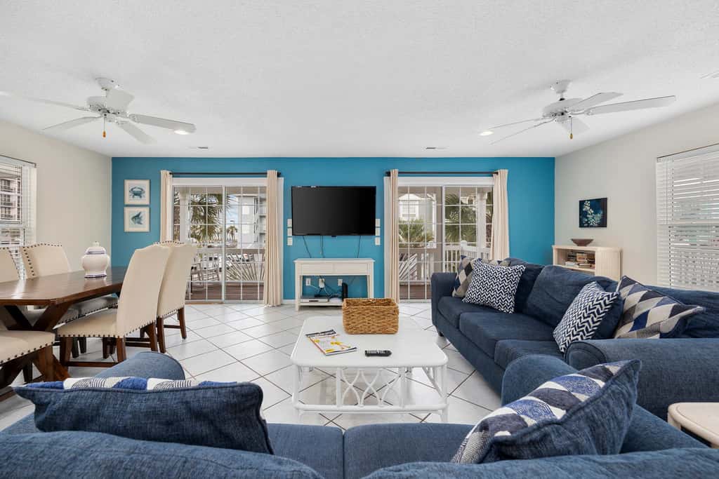 Heated (Option) Pool, Steps 2 Pier, Walk to Beach!