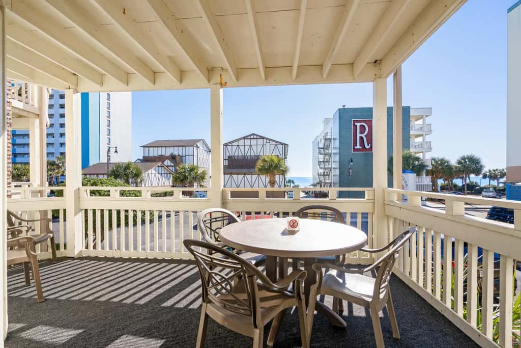 Steps To Beach, Pool, Hot Tub & 1st Floor  
