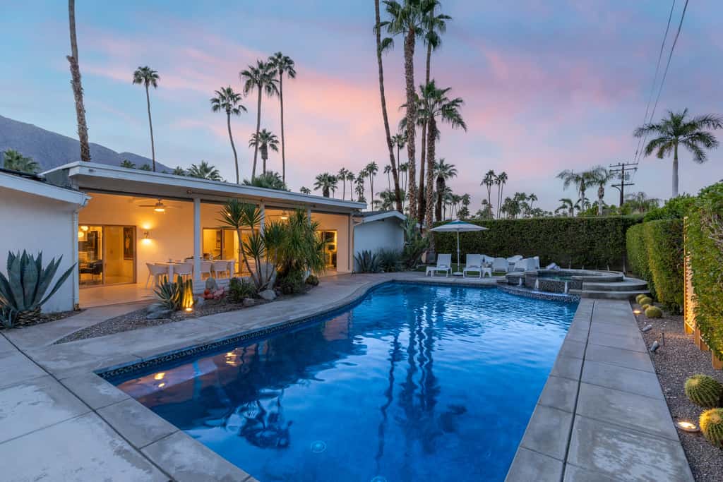 Paseo Palms Estate