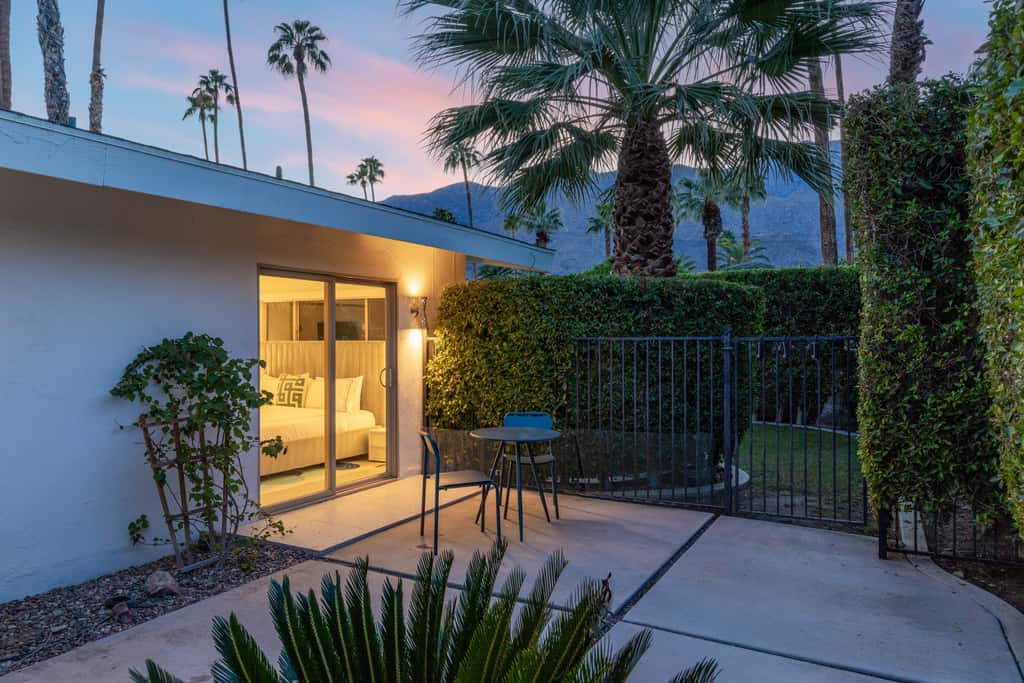 Paseo Palms Estate