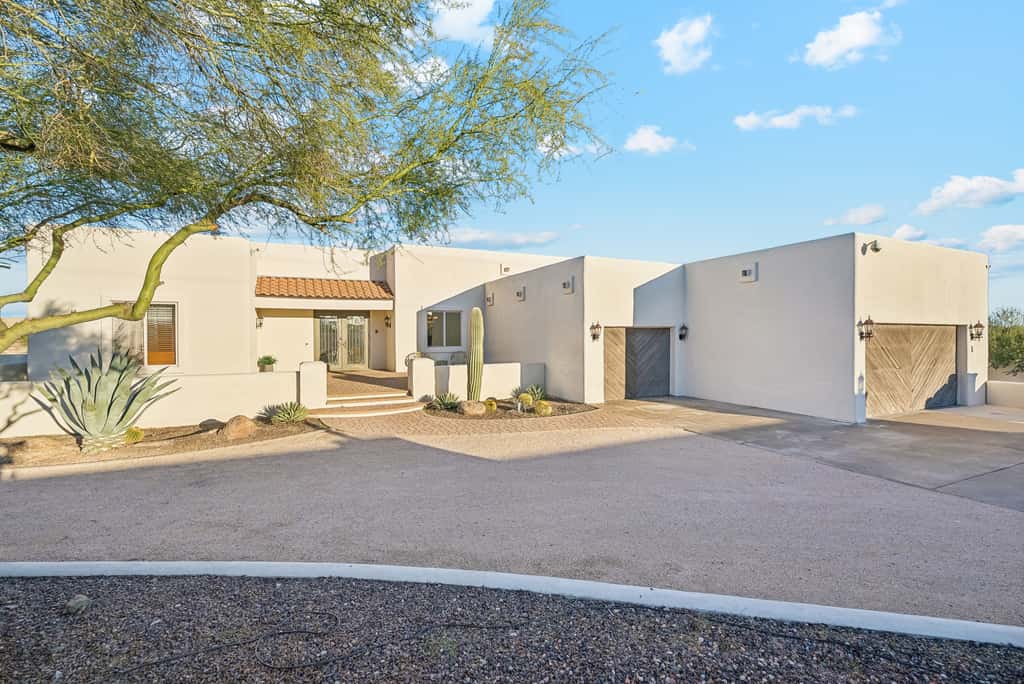 The Scottsdale Summit