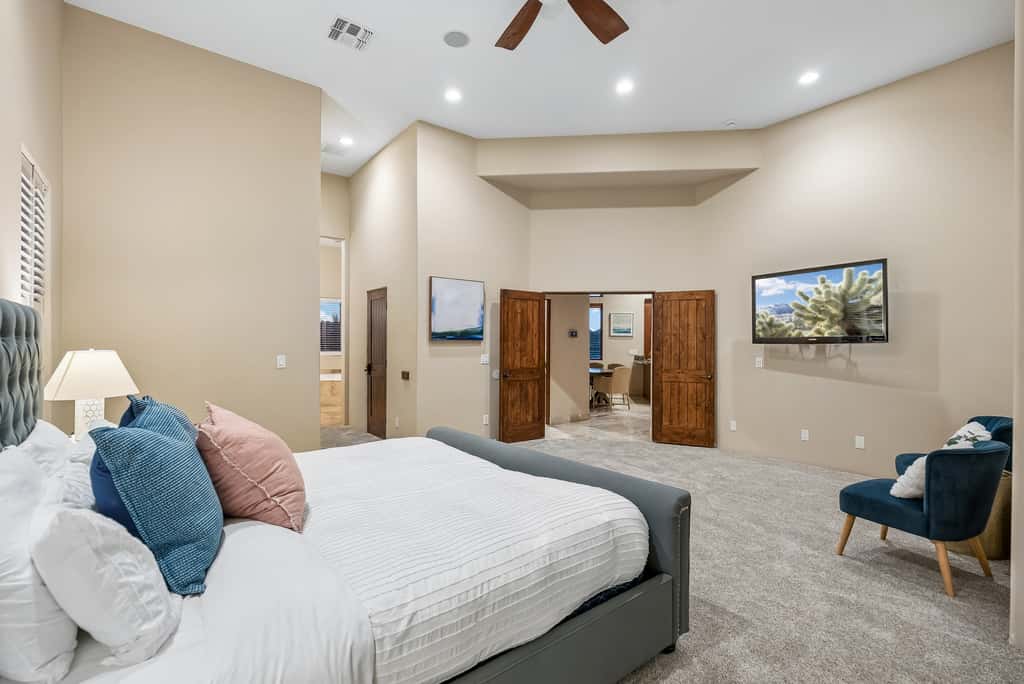 The Scottsdale Summit