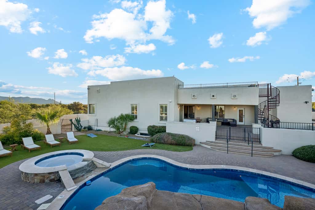 The Scottsdale Summit