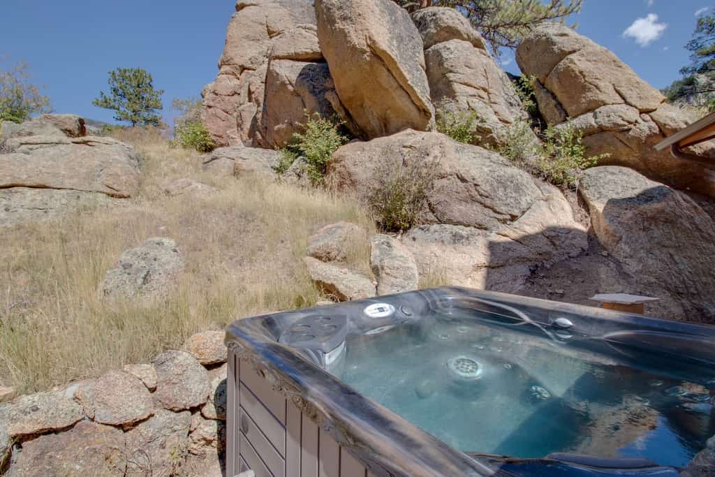 The hot tub at an Estes Park vacation rental