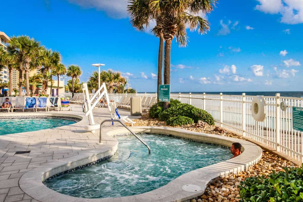 Hot tub in Daytona Beach